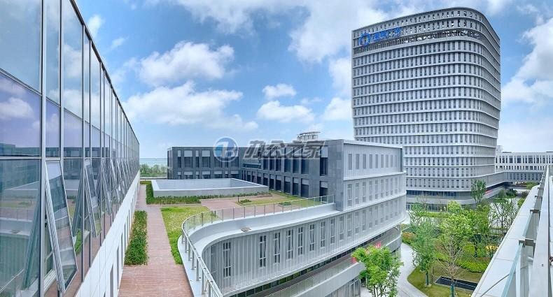 22"交易额50亿元的上海长宁一号写字楼地块需要引入企业总部"