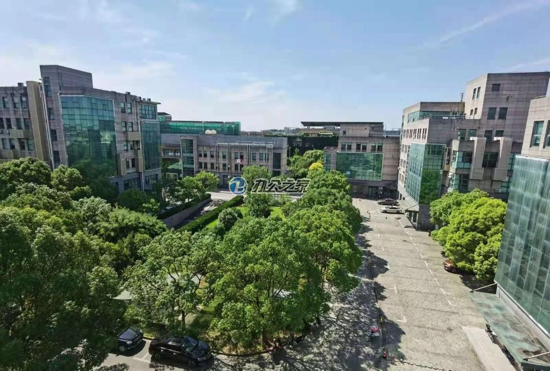 22"写字楼出租装修怎么验房？"