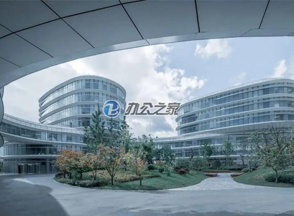 22"第四届中国商业地产品牌建设论坛开启新一代商业写字楼"