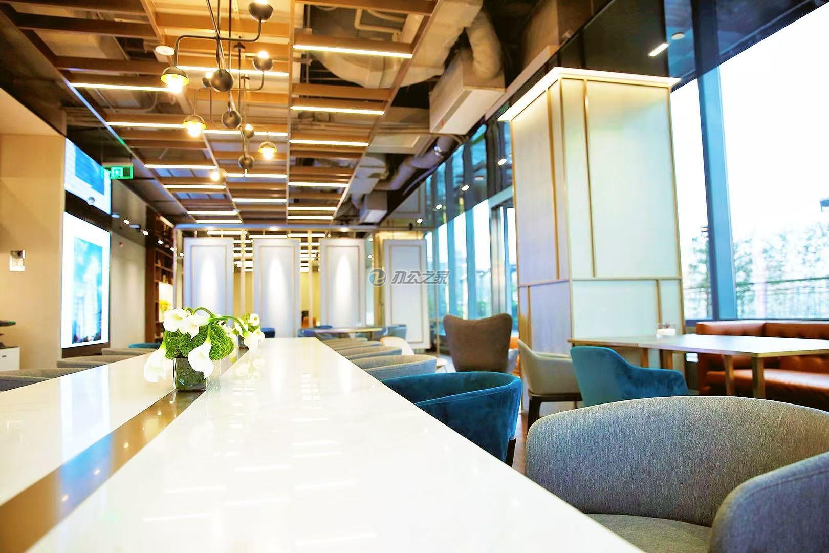 陆家嘴金融广场